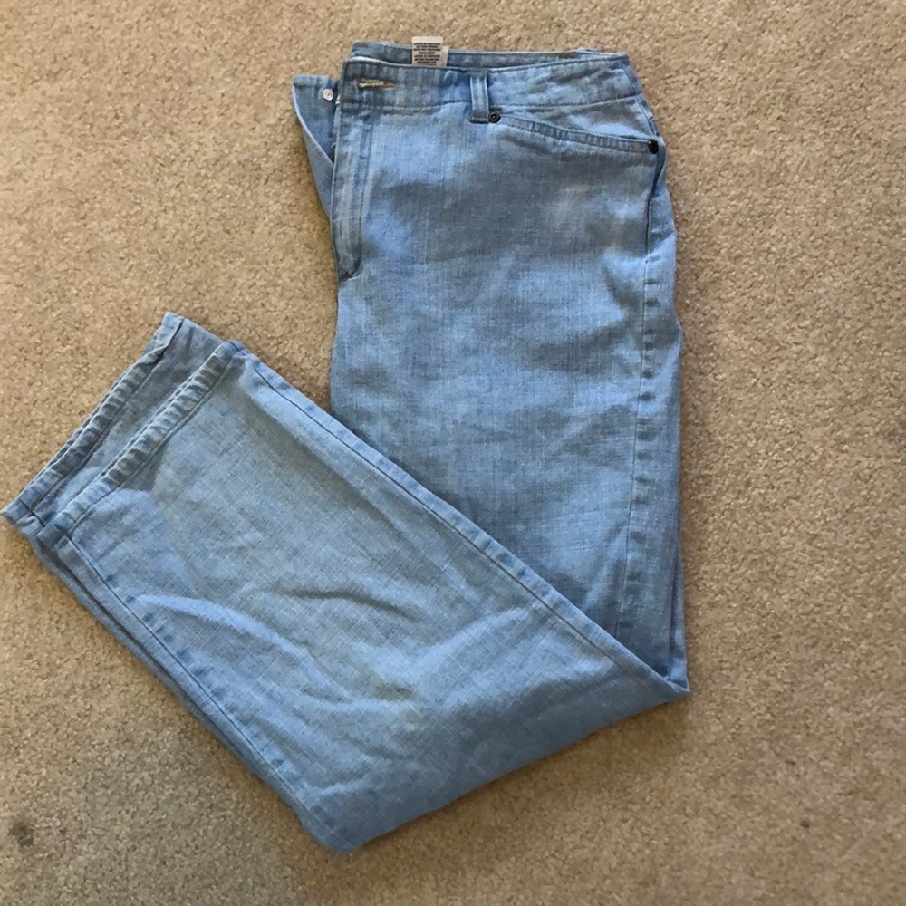 Crazy Horse Liz Claiborne Straight Leg Mom Jeans Size: 12